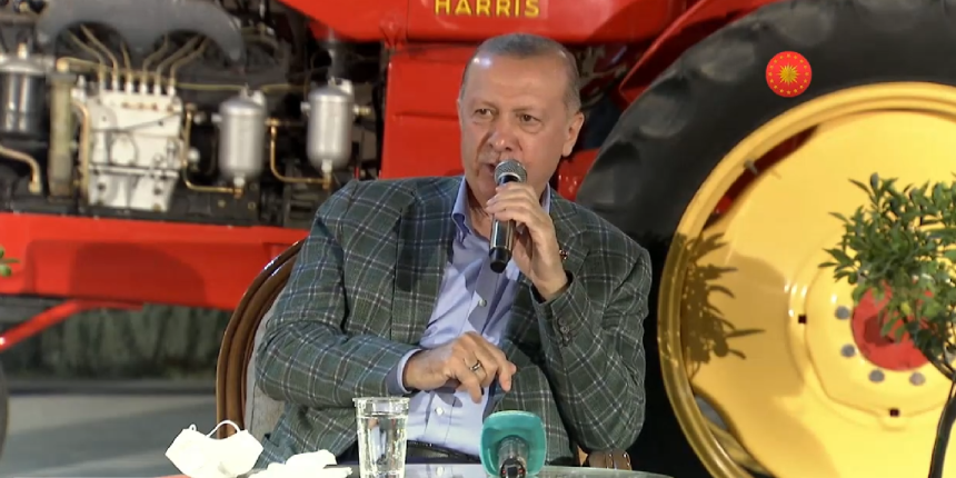 Cumhurbaşkanı Erdoğan, Adana'da gençlerle buluştu