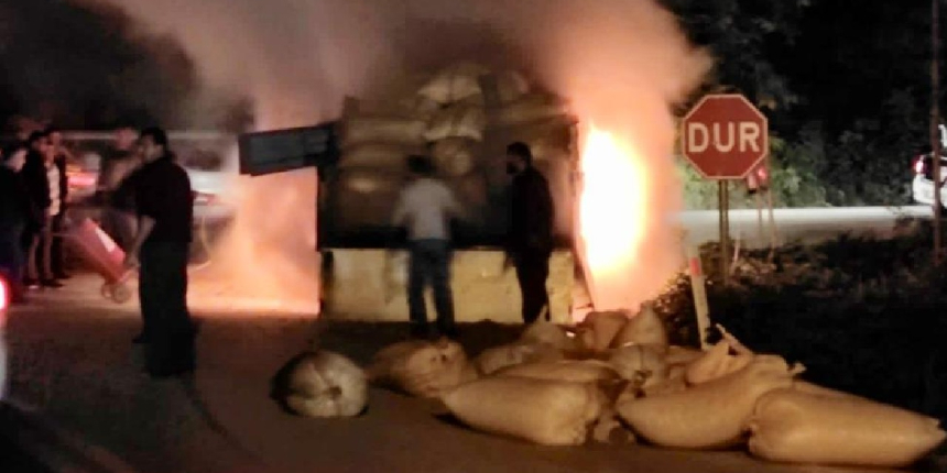 Fındık dolu kamyon alev alev yandı!