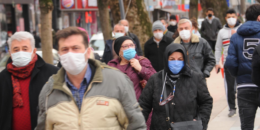 İngiliz uzmandan grip ve koronavirüs uyarısı: Ölüm oranı 2 kat arttı