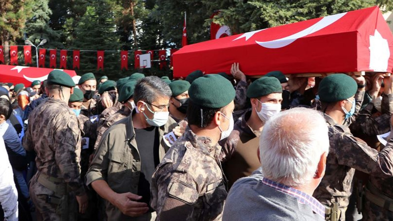 Şehit özel harekatçılar için Gaziantep'te tören: Memleketlerine uğurlandılar...