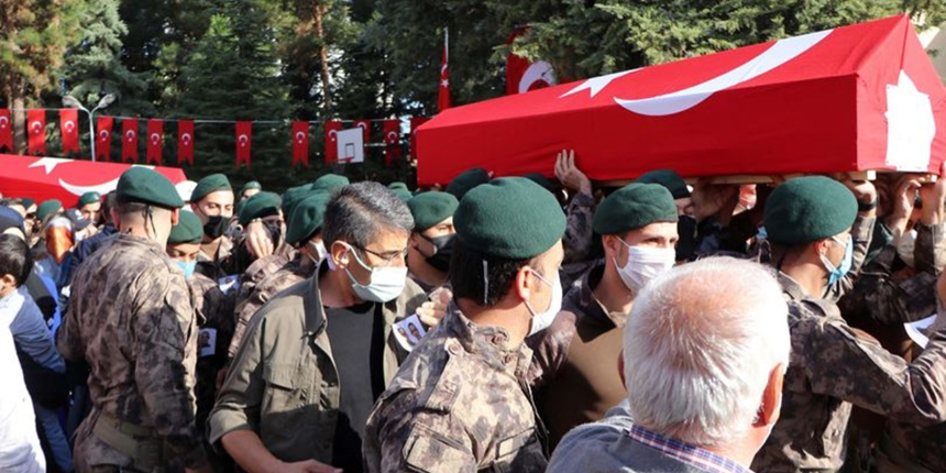 Şehit özel harekatçılar için Gaziantep'te tören: Memleketlerine uğurlandılar...
