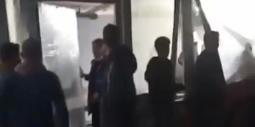 Laf atma tartışması sonrası ortalık savaş alanına döndü, sopa ve kalaslar havada uçuştu