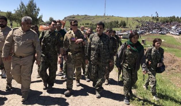 Koşa koşa PKK kampına giden ABD'li komutana hükümetten sert tepki geldi...