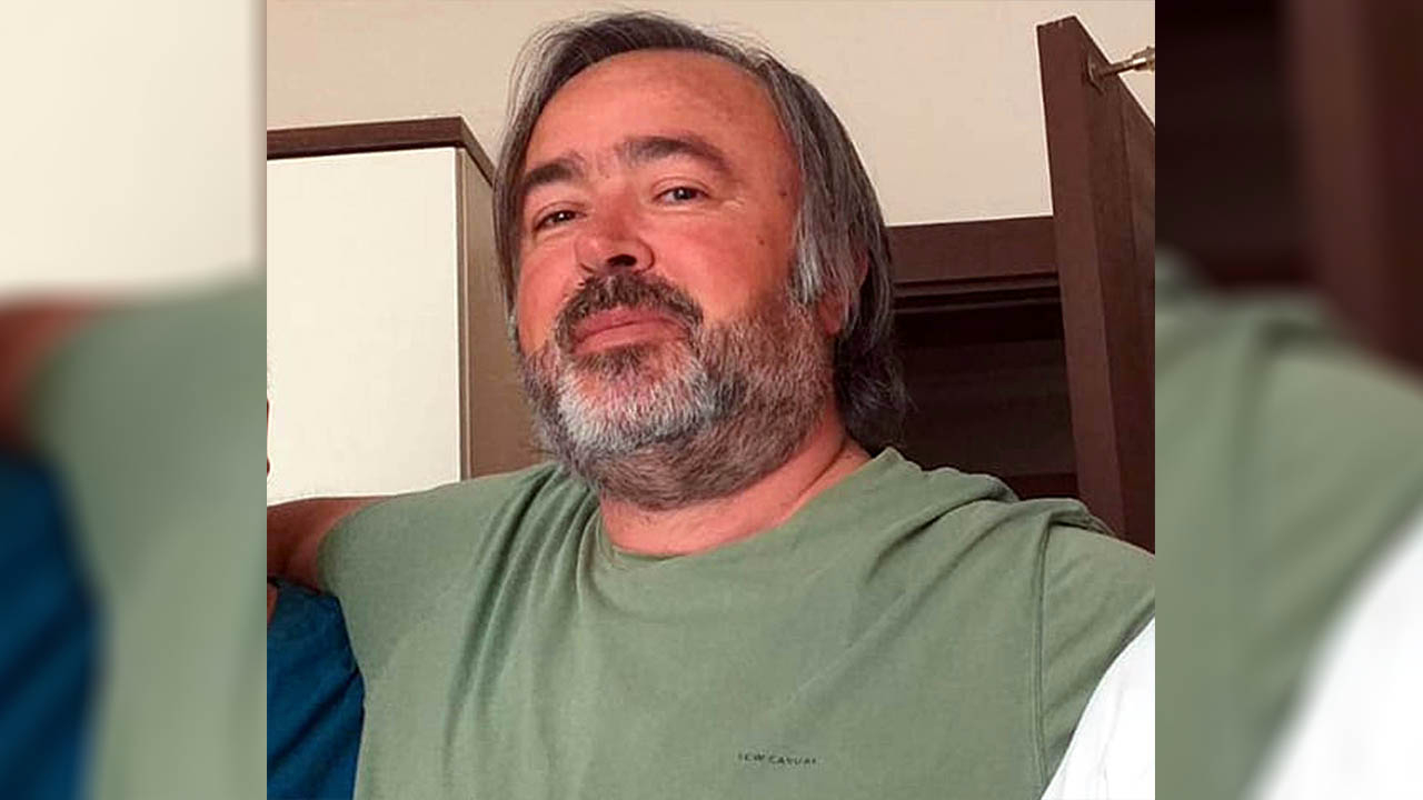 Aşı karşıtı öğretim üyesi koronavirüsten hayatını kaybetti