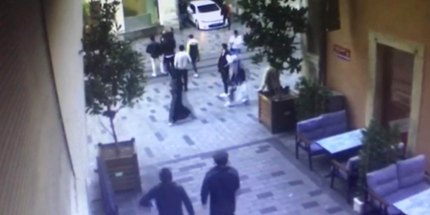 Yol kavgasında kurşun yağdı: Kavga anı kameraya saniye saniye yansıdı