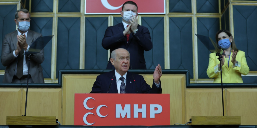 Bahçeli: 'Siyasi cinayet işlenebilir' masallarını geç! Bir şey bilip söylemiyorsan adam değilsin!