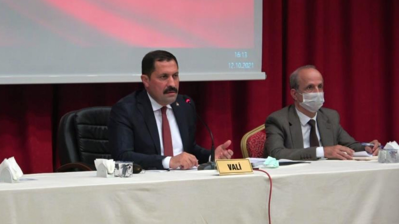 4 bin TL maaşla çalışacak eleman bulamadıklarını söyleyen vali: Herkes masa başı iş istiyor!