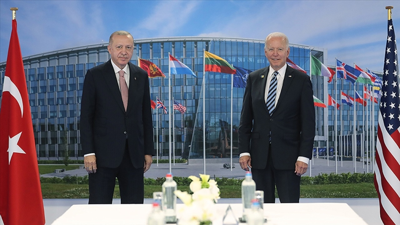 İngiliz basını: Erdoğan'ın çabaları Biden'ı sıkıştırıyor