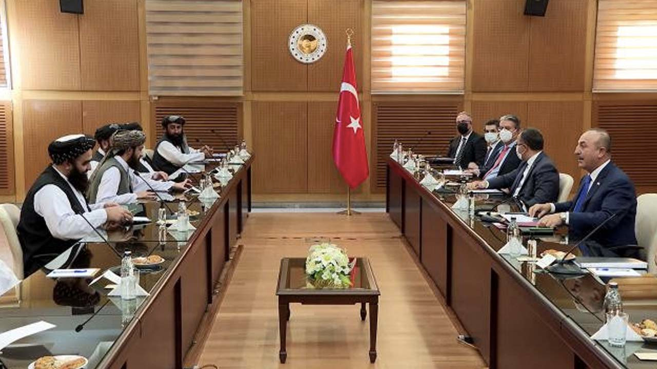 Taliban heyeti Türkiye'ye geldi: Bakan Çavuşoğlu görüşmenin detaylarını açıkladı