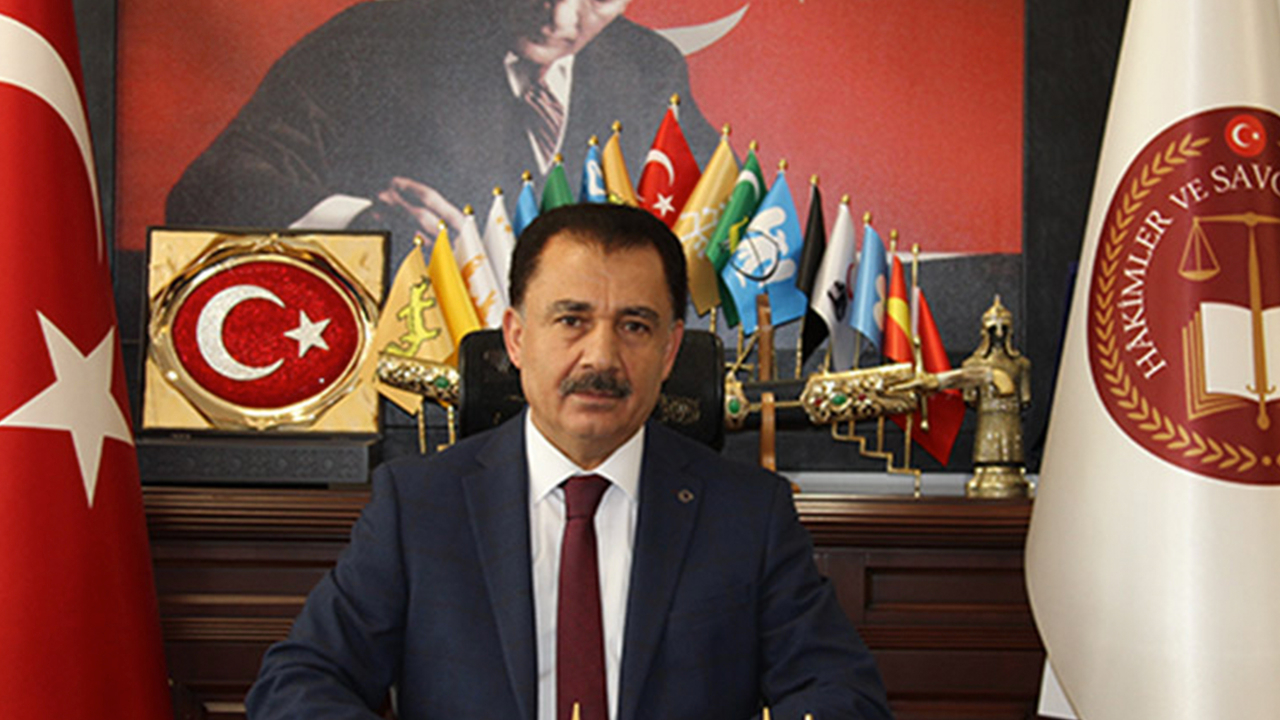 HSK Üyesi istifa etti