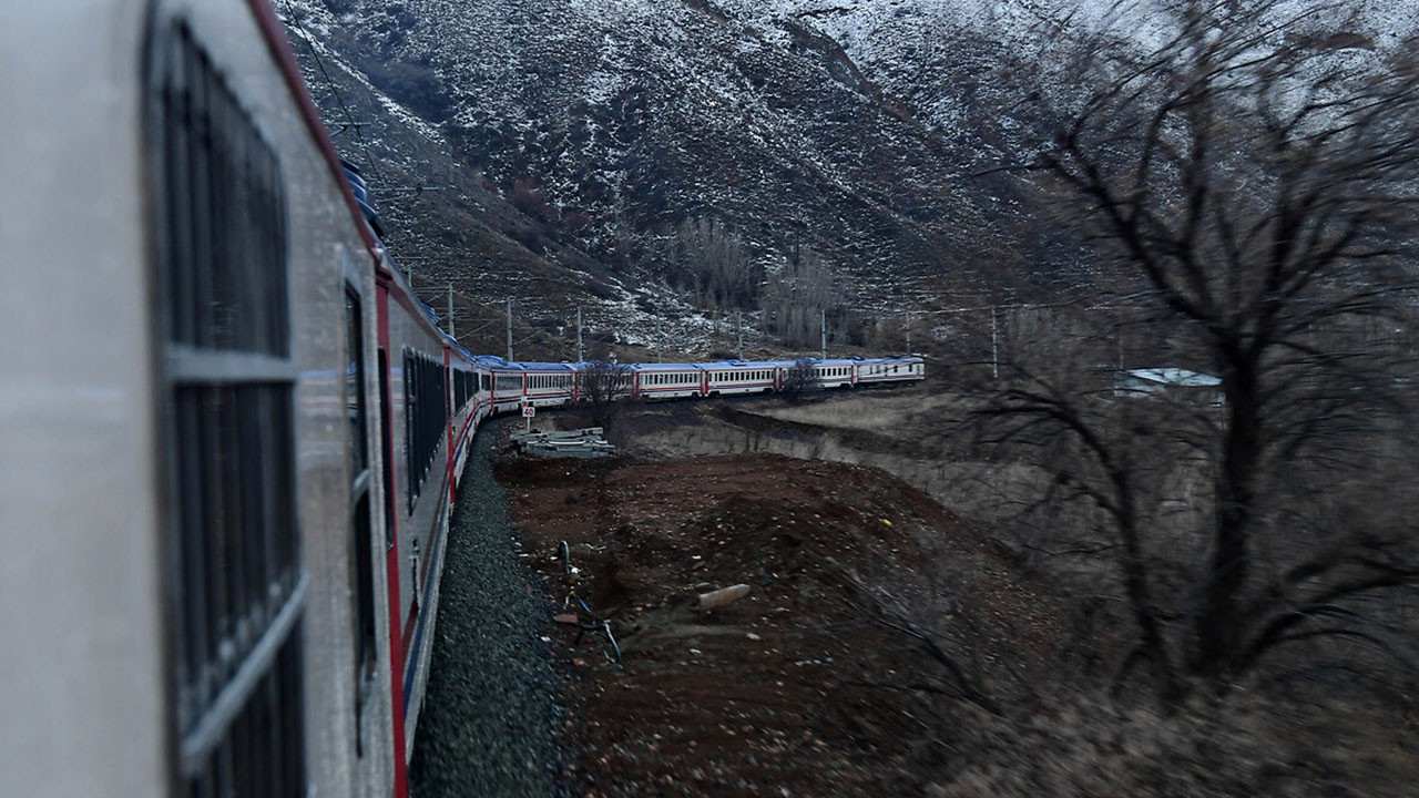 Ankara - Kars arasında Doğu Ekspresi ile 24 saatlik masalsı yolculuk
