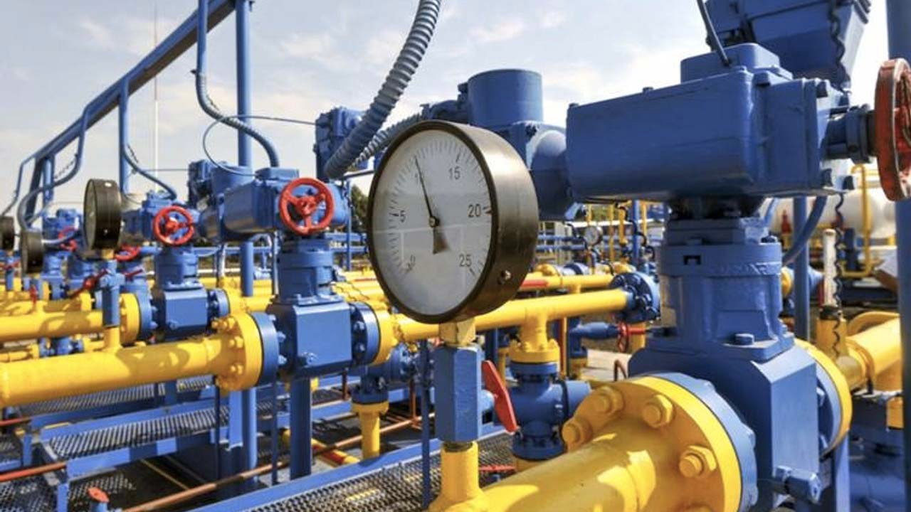 Bakan Dönmez, Azerbaycan ile yapılan yeni anlaşmayı açıkladı: 11 milyar metreküp ilave doğalgaz