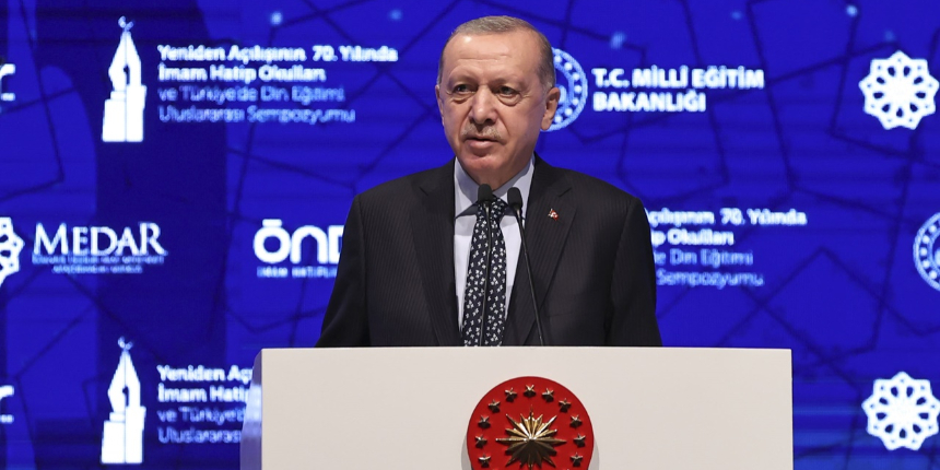 Cumhurbaşkanı Erdoğan: İmam hatiplilerin fetret devrini biz bitirdik