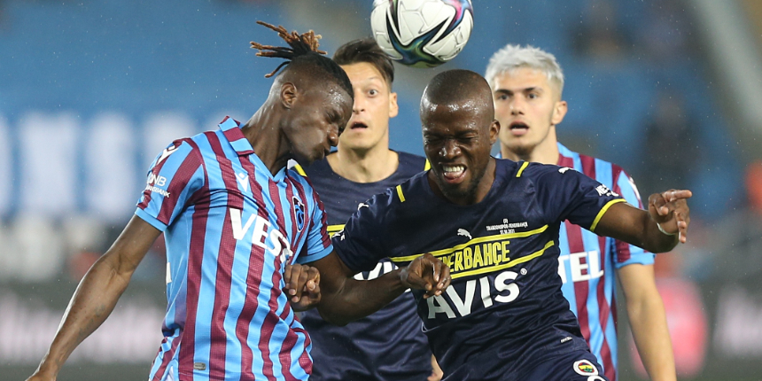 Süper Lig'de liderlik derbisi Trabzonspor'un... Bordo-Mavililer Fenerbahçe'yi 3-1 mağlup etti