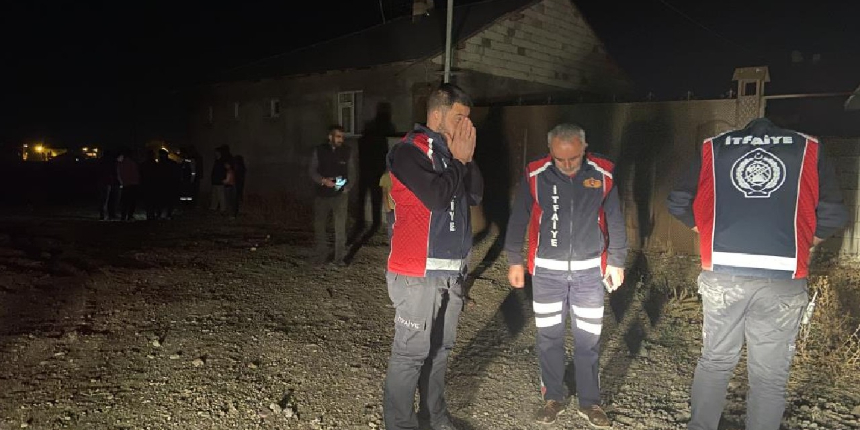 Gerilim hattında çıkan yangın mahallede paniğe neden oldu