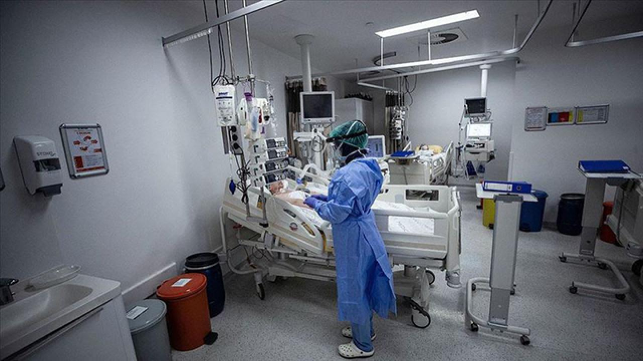 Yeni varyant için uyarı geldi: Türkiye'ye gelirse olay değişebilir