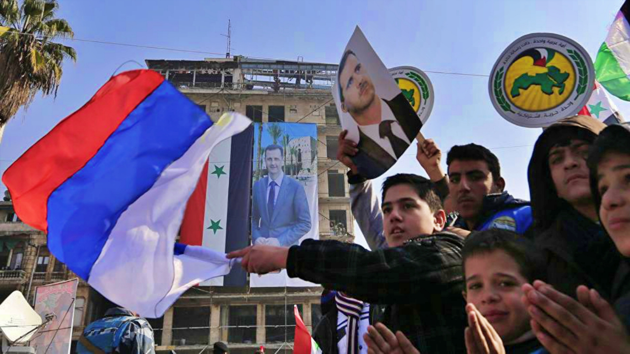 Putin, Esad ile ilişki ve çalışmaları her düzeyde genişletiyor!