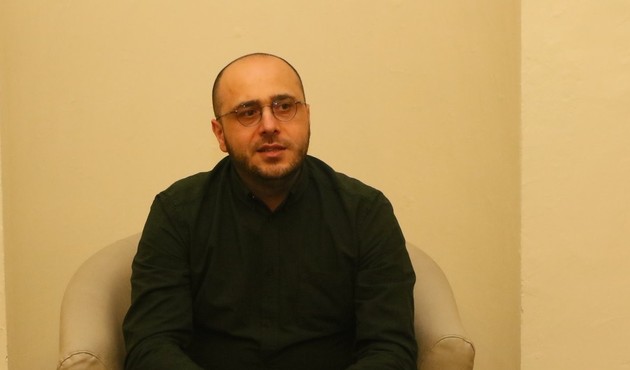İhlas Grubu'na bağlı Türkiye Gazetesi Yıldıray Oğur'un işine son verdi
