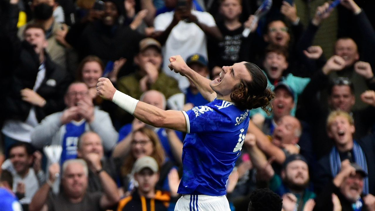 Çağlar Söyüncü'den Manchester United galibiyetinde Leicester City'yi öne geçiren gol
