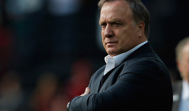 Advocaat'ı 2 maç için Fenerbahçe'den istediler