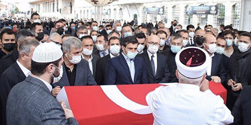Özdemir Bayraktar son yolculuğuna uğurlandı
