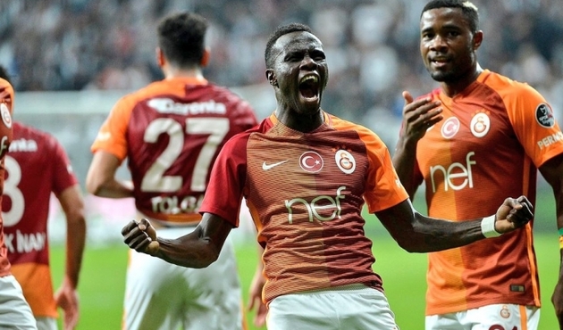 Bruma elini kolunu sallaya sallaya Galatasaray'a veda ediyor