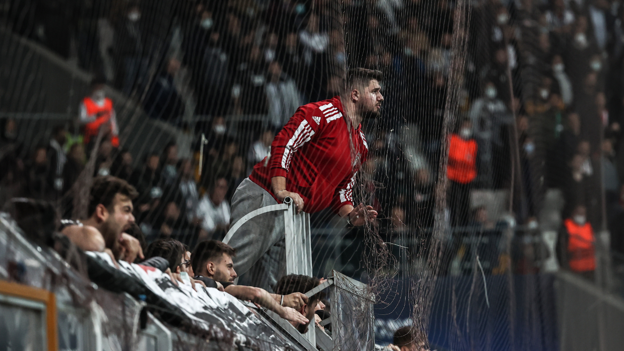 Sporting Lizbon yenilgisi sonrası Vodafone Park'ta Gökhan Töre ve N'Sakala tepkisi