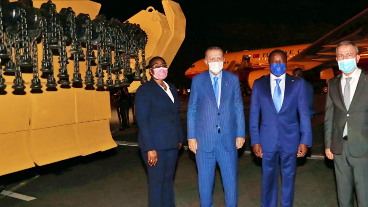 Türkiye'den Togo'ya 2 Mekanik Mayın Temizleme Teçhizatı teslim edildi!