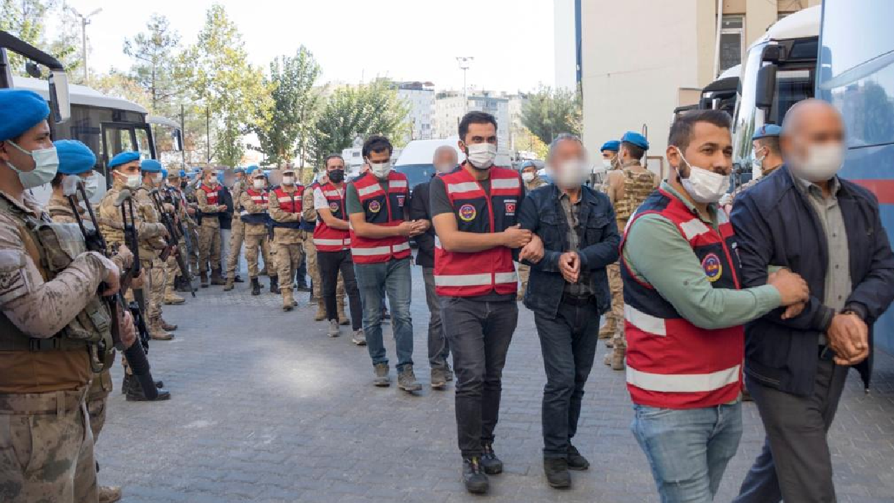 Diyarbakır'da terör operasyonu! 15 kişi tutuklandı