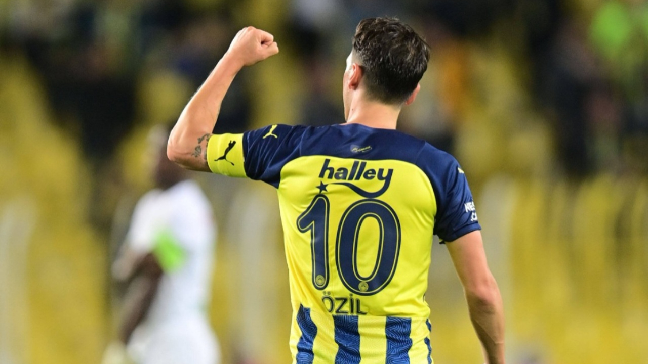 Mesut Özil için Newcastle United iddiası...