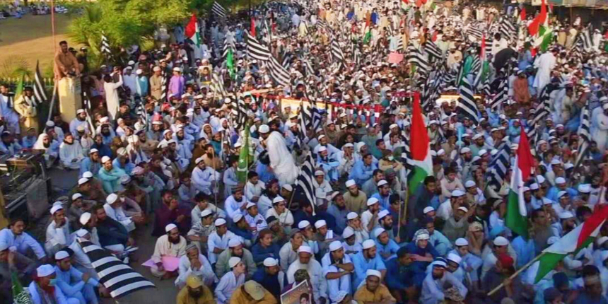 Pakistan karışıyor: Birçok şehirde hükümet karşıtı protesto gösterisi!