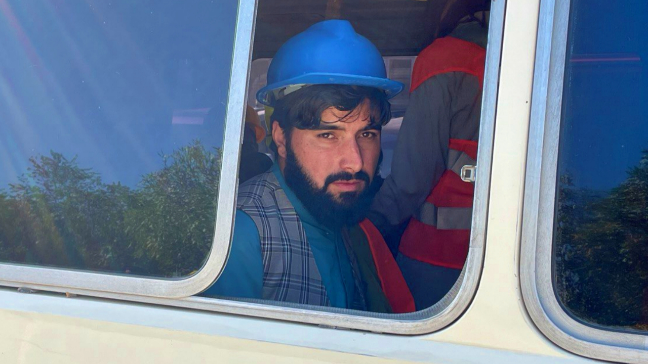 Taliban, işçi ve mühendislerin maaşını buğdayla ödeyeceğini açıkladı!