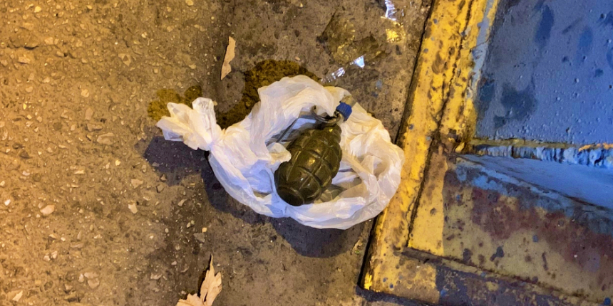 Dur ihtarına uymayıp kaçarken kaza yapan araçtan el bombası çıktı!