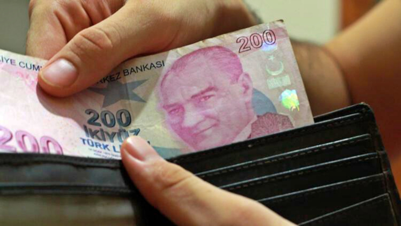 İzin alıp işe gitmeyen çalışanlar dikkat! Tazminatsız kovulabilirsiniz...