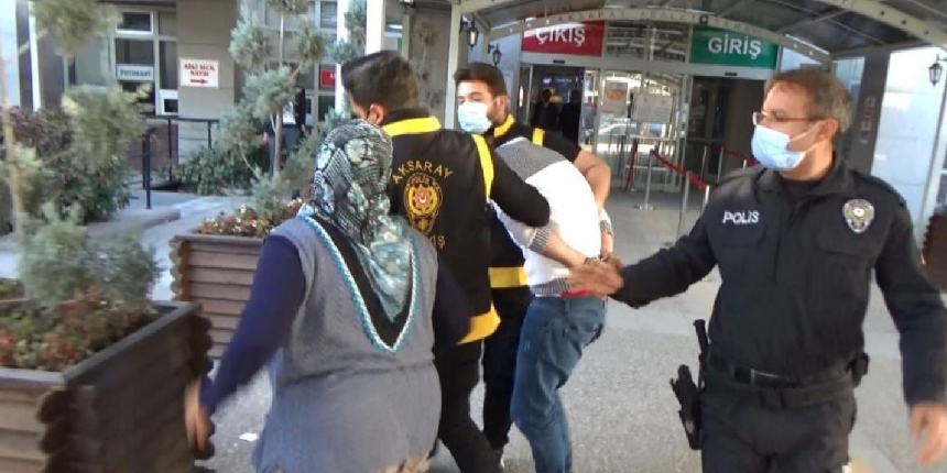 Çaldığı otomobille kovalamaca sonucu yakalandı, tutuklandığı adliyede annesi saldırdı