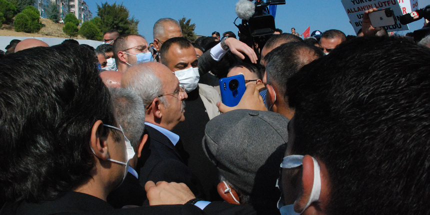 Kılıçdaroğlu, belediyeyi protesto eden vatandaşları böyle azarladı: Gelsin hükümet yapsın