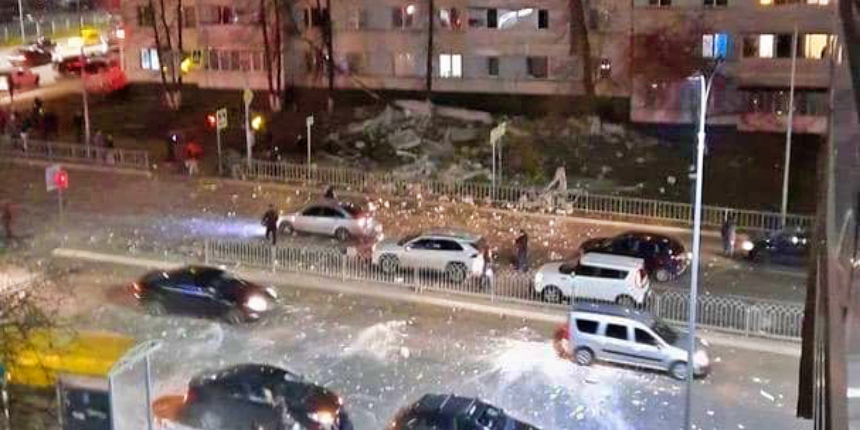 Beş katlı binada doğal gaz patlaması gerçekleşti!