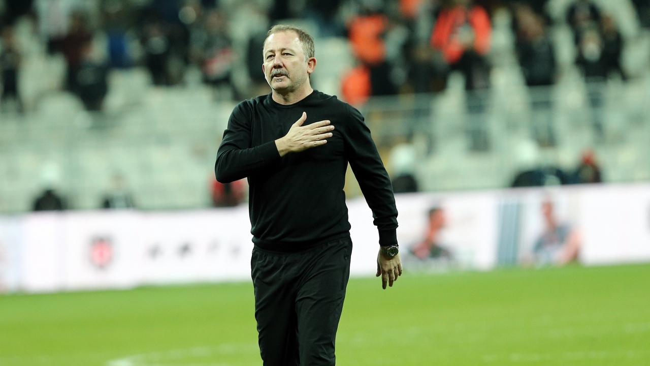 Sergen Yalçın'dan Beşiktaş-Galatasaray derbisi sonrası açıklamalar...