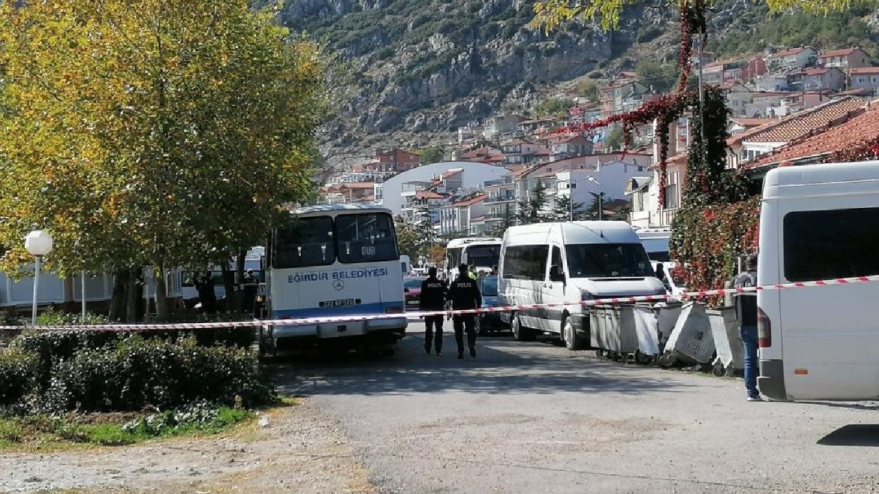 Eğirdir’de 39 yaşındaki kadın, göğsünden vurulmuş halde ölü bulundu