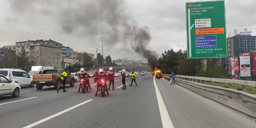 TEM'de otomobil yandı! Edirne istikameti bir süre kapatıldı