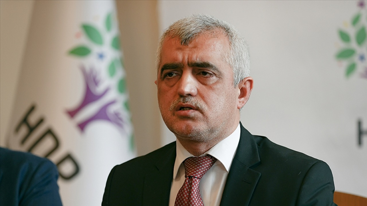 Tezkereye 'Hayır' oyu veren CHP'ye HDP'den methiyeler