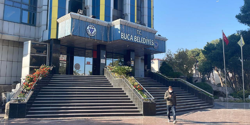 Buca Belediyesi'ne yolsuzluk operasyonu: Gözaltına alınanlar arasında belediye çalışanları da var