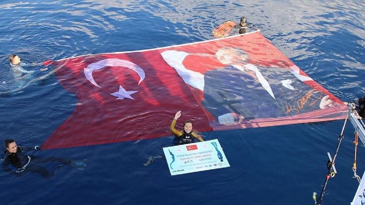 MSB’den dünya rekoru kıran Şahika Ercümen’e tebrik mesajı