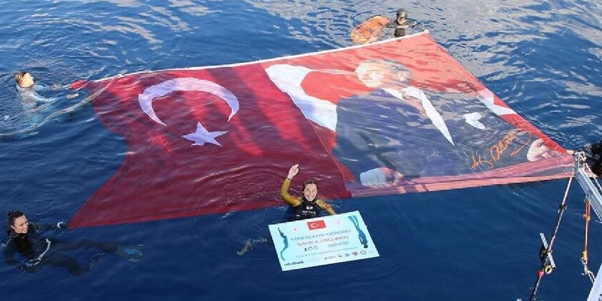 MSB’den dünya rekoru kıran Şahika Ercümen’e tebrik mesajı