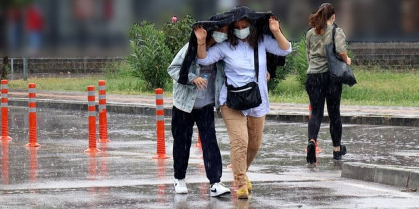 Meteoroloji açıkladı: 3 bölgede sağanak yağış bekleniyor