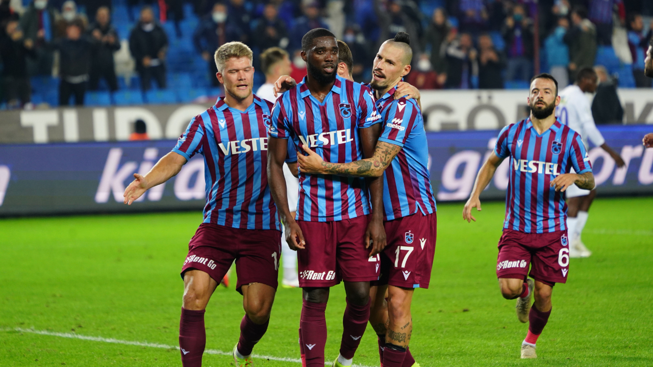 Trabzonspor rakip tanımıyor... Lider, Çaykur Rizespor maçında hata yapmadı