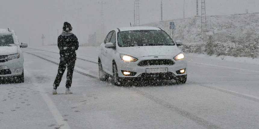 Meteoroloji uyarmıştı! 3 kent beyaza büründü