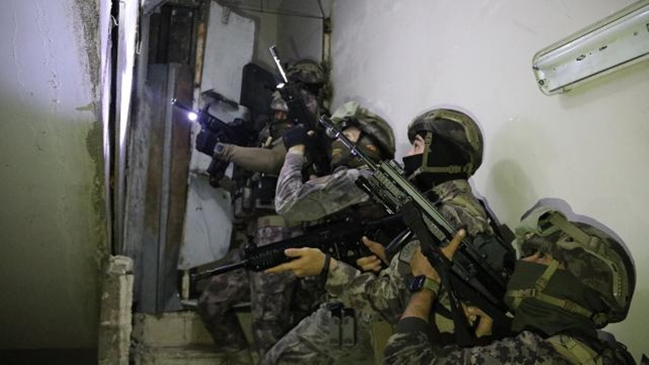 Mahmur kampından Avrupa'ya kaçmak isteyen terörist yakalandı!