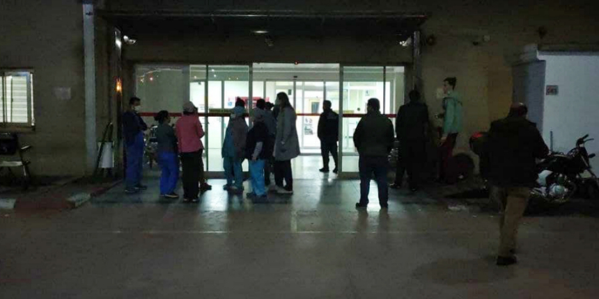 Hastane çalışanları şiddeti protesto etti: Hasta kabulü yapmadı!