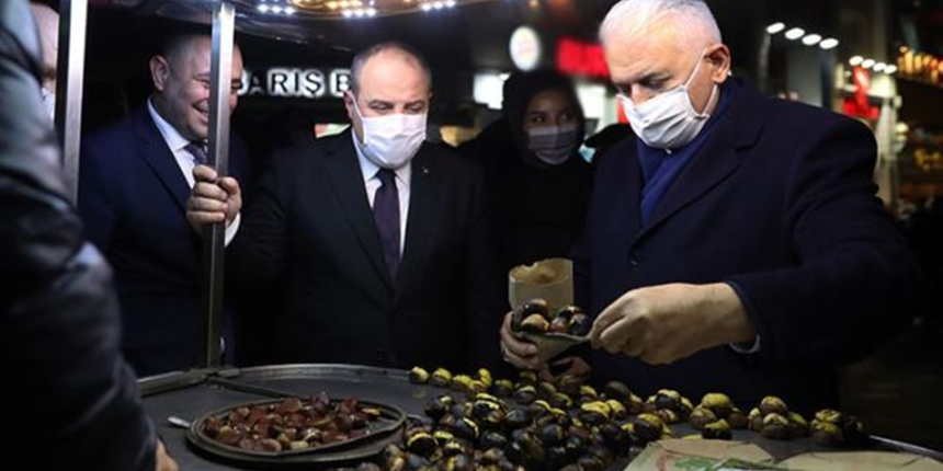 Kestane almaya giden vatandaşlar karşılarında Varank ve Yıldırım'ı buldu